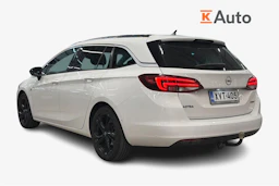 valkoinen Opel Astra 2019 kuva 2.