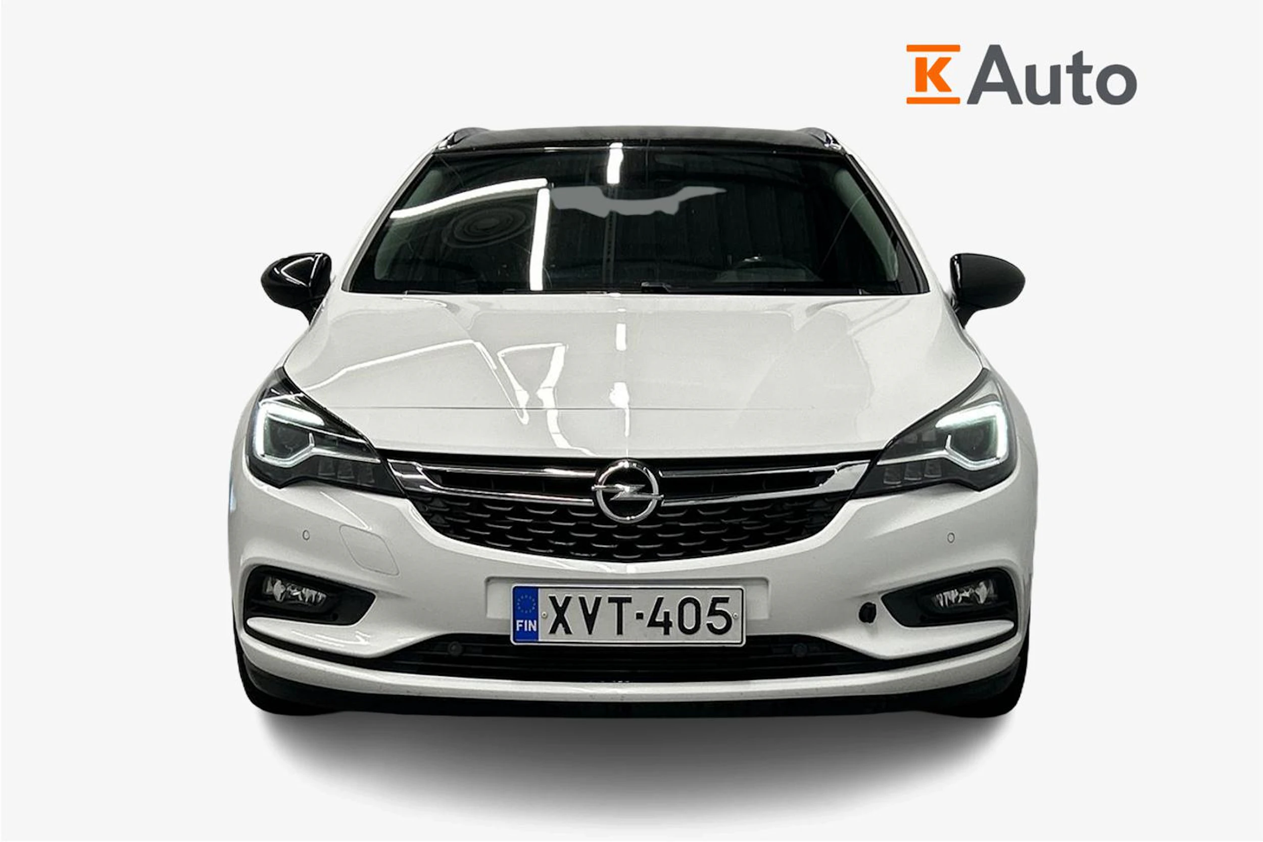 valkoinen Opel Astra 2019 kuva 4.