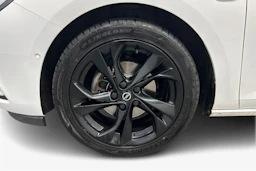 valkoinen Opel Astra 2019 kuva 9.