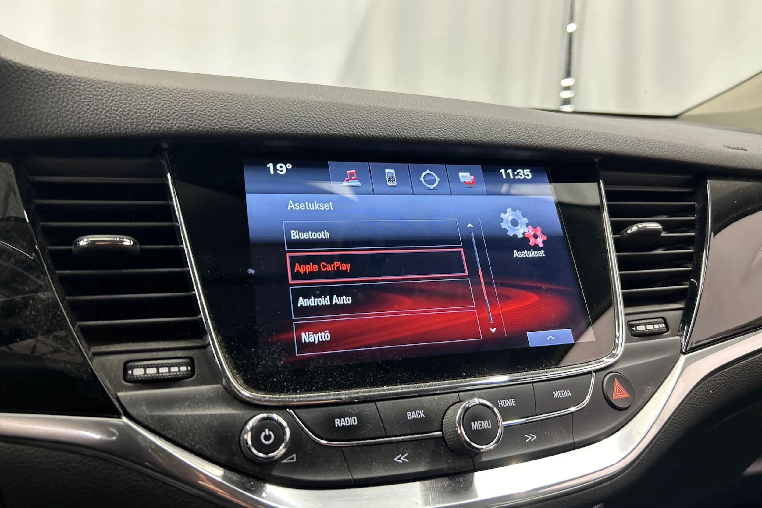 valkoinen Opel Astra 2019 kuva 21.