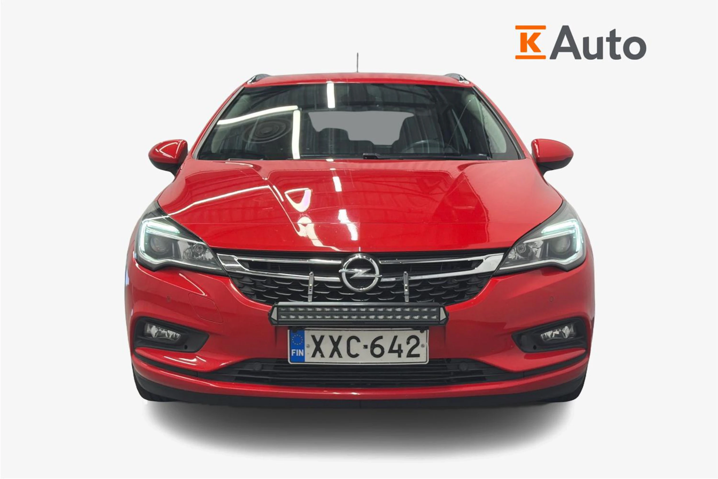 punainen Opel Astra 2019 kuva 4.