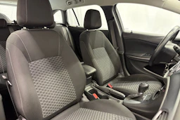 punainen Opel Astra 2019 kuva 11.