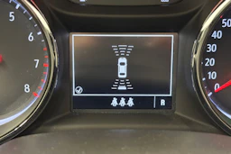 punainen Opel Astra 2019 kuva 20.