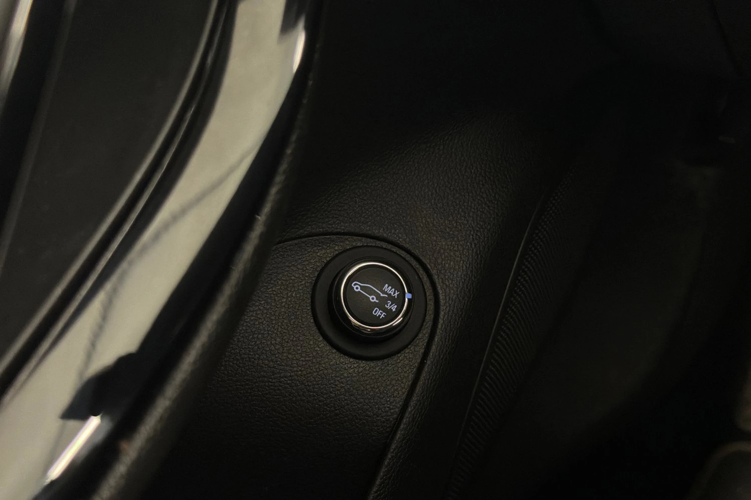 valkoinen Opel Astra 2019 kuva 20.