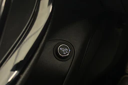 valkoinen Opel Astra 2019 kuva 20.