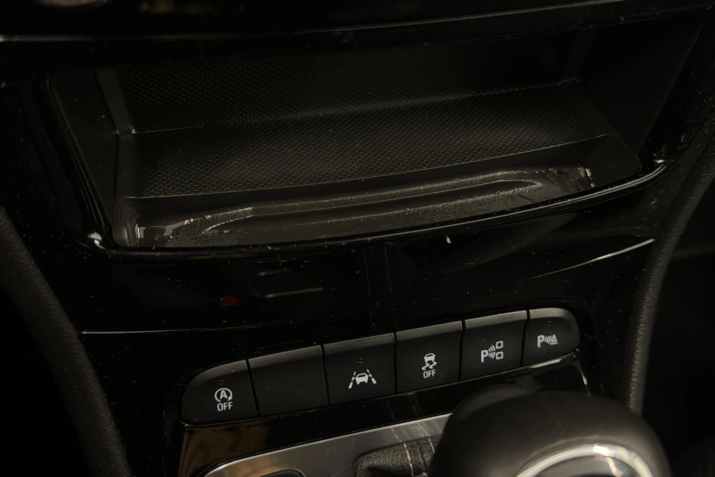 valkoinen Opel Astra 2019 kuva 25.