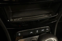 valkoinen Opel Astra 2019 kuva 25.