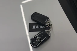 valkoinen Opel Astra 2019 kuva 33.