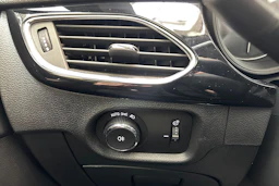 Hopea Opel ASTRA 2020 kuva 19.