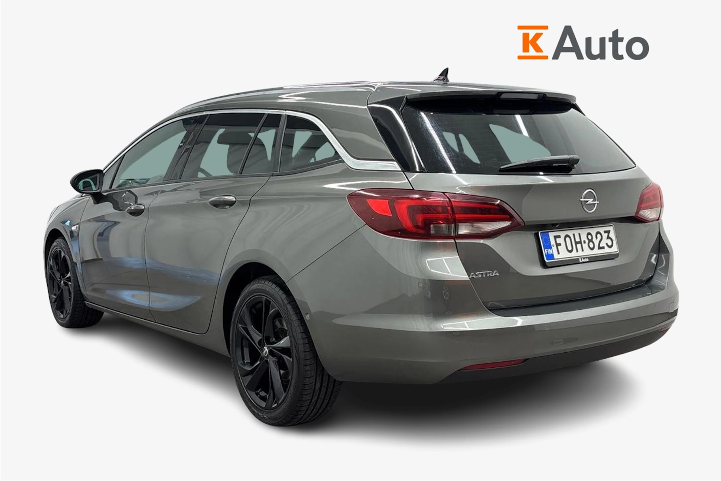 harmaa Opel Astra 2020 kuva 3.