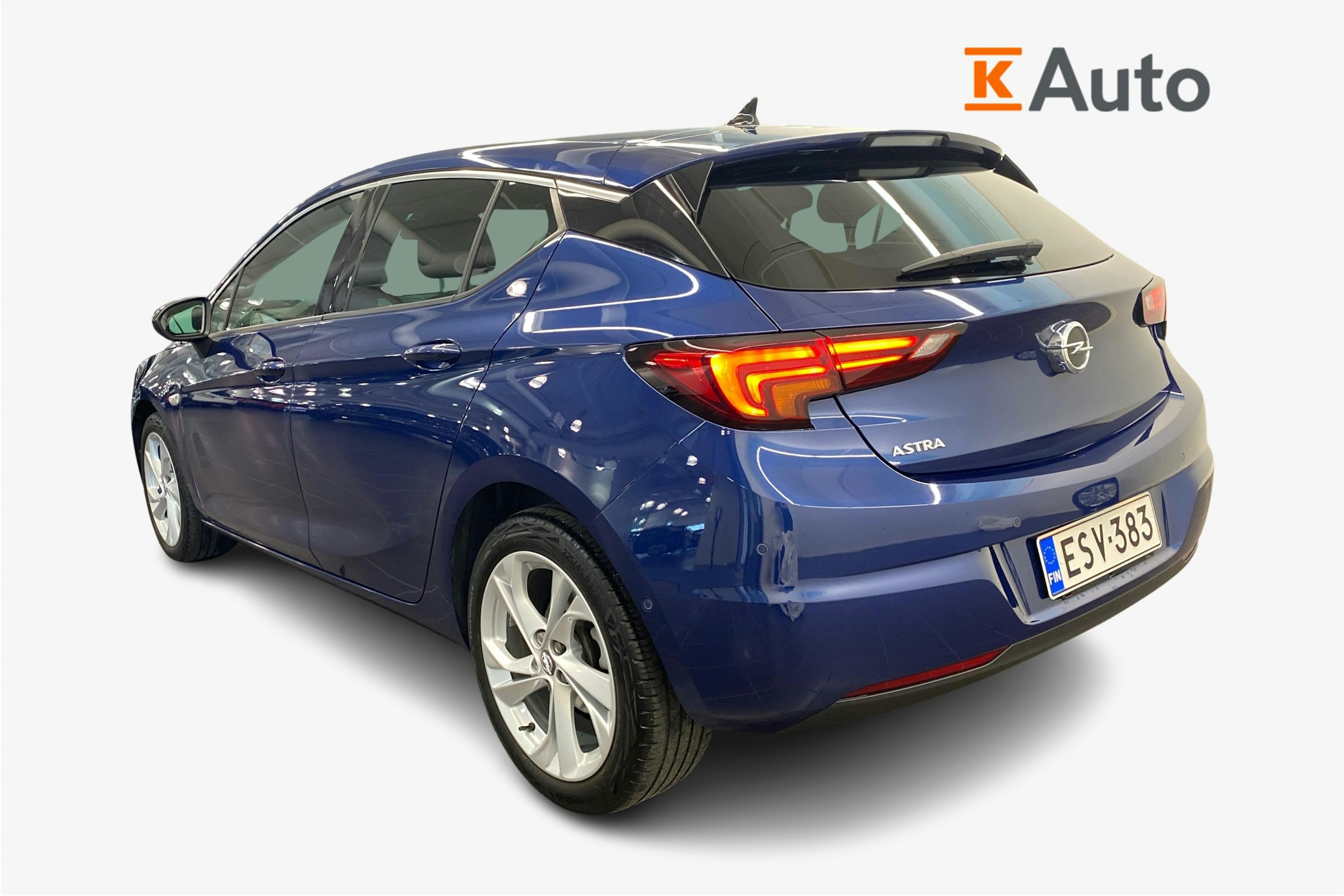 sininen Opel Astra 2021 kuva 2.