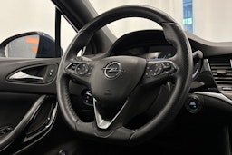 sininen Opel Astra 2021 kuva 15.