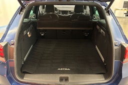 sininen Opel Astra 2021 kuva 18.