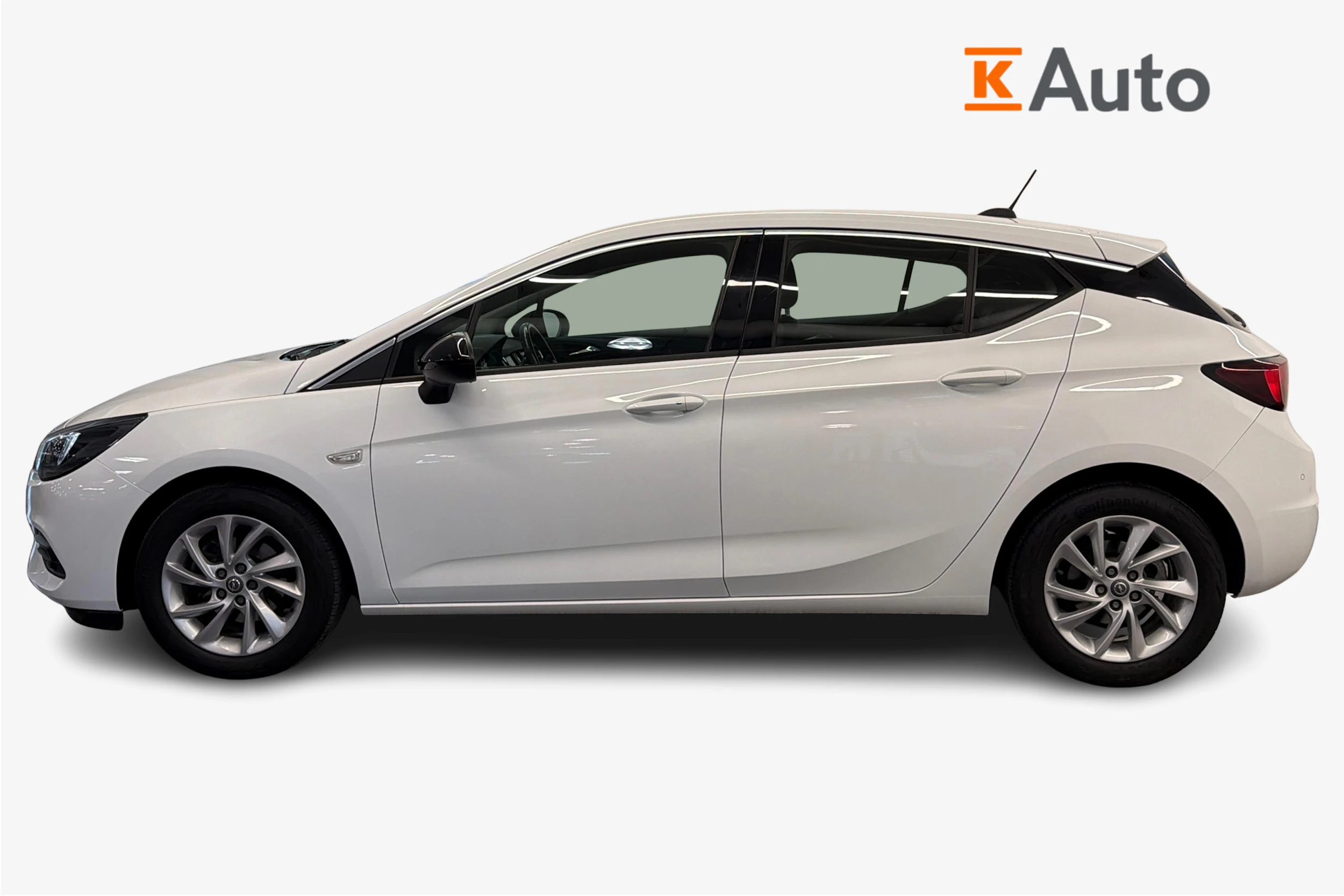 valkoinen Opel Astra 2021 kuva 5.