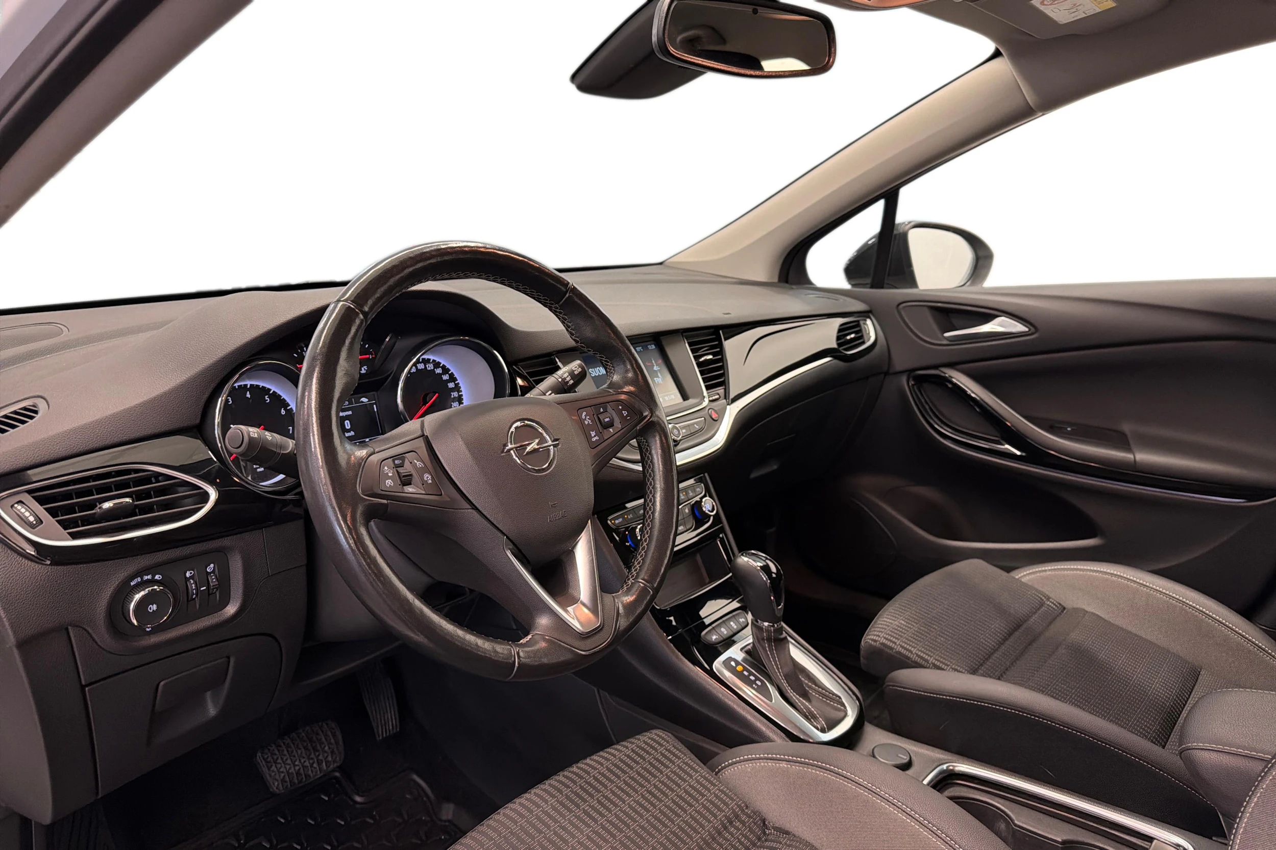valkoinen Opel Astra 2021 kuva 6.