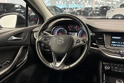 valkoinen Opel Astra 2021 kuva 13.
