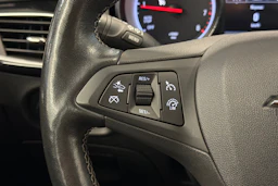 valkoinen Opel Astra 2021 kuva 14.