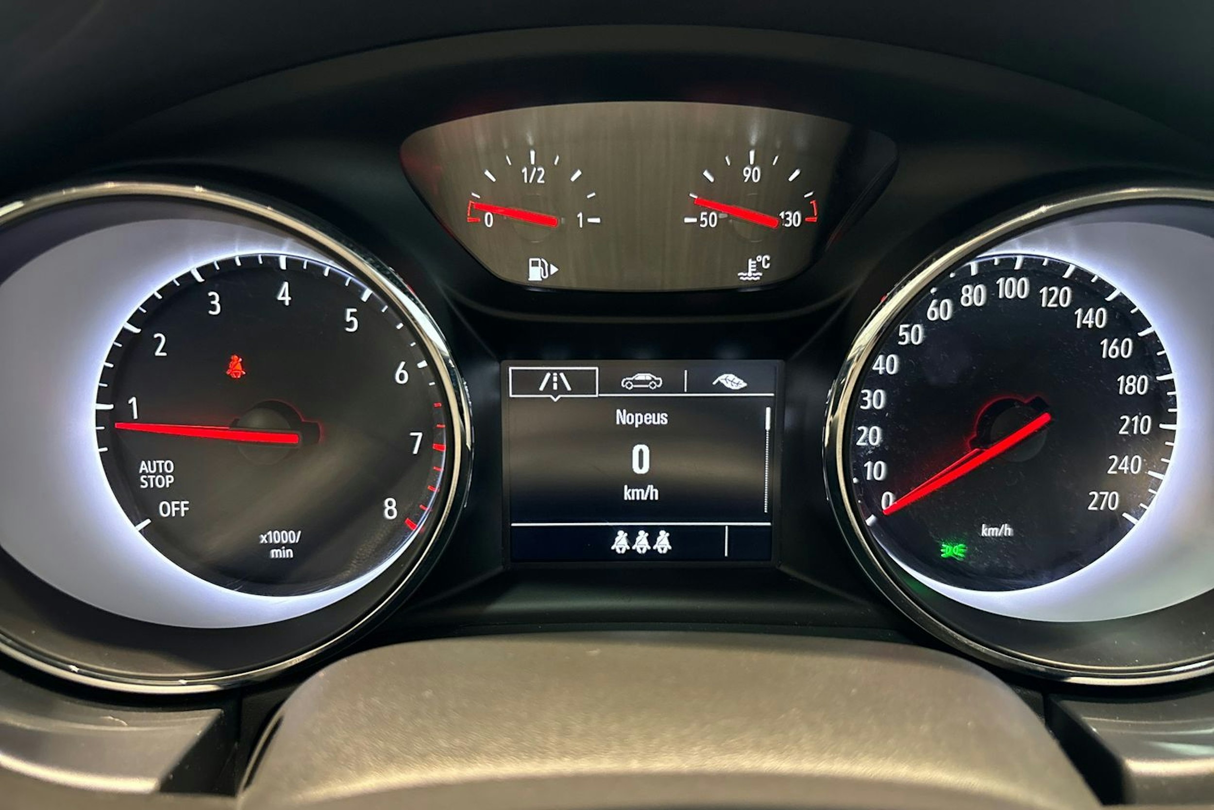 Valkoinen Opel ASTRA 2021 kuva 14.