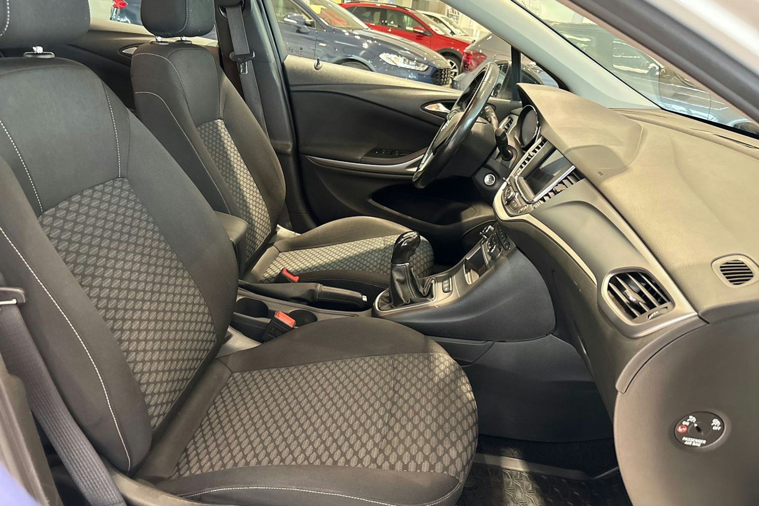 Valkoinen Opel ASTRA 2021 kuva 23.