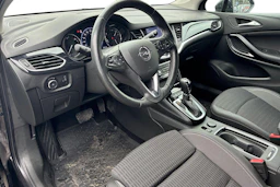 met. musta Opel Astra 2022 kuva 3.