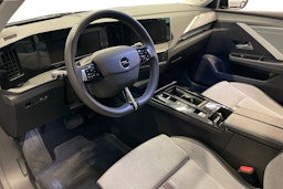 harmaa Opel Astra 2022 kuva 9.