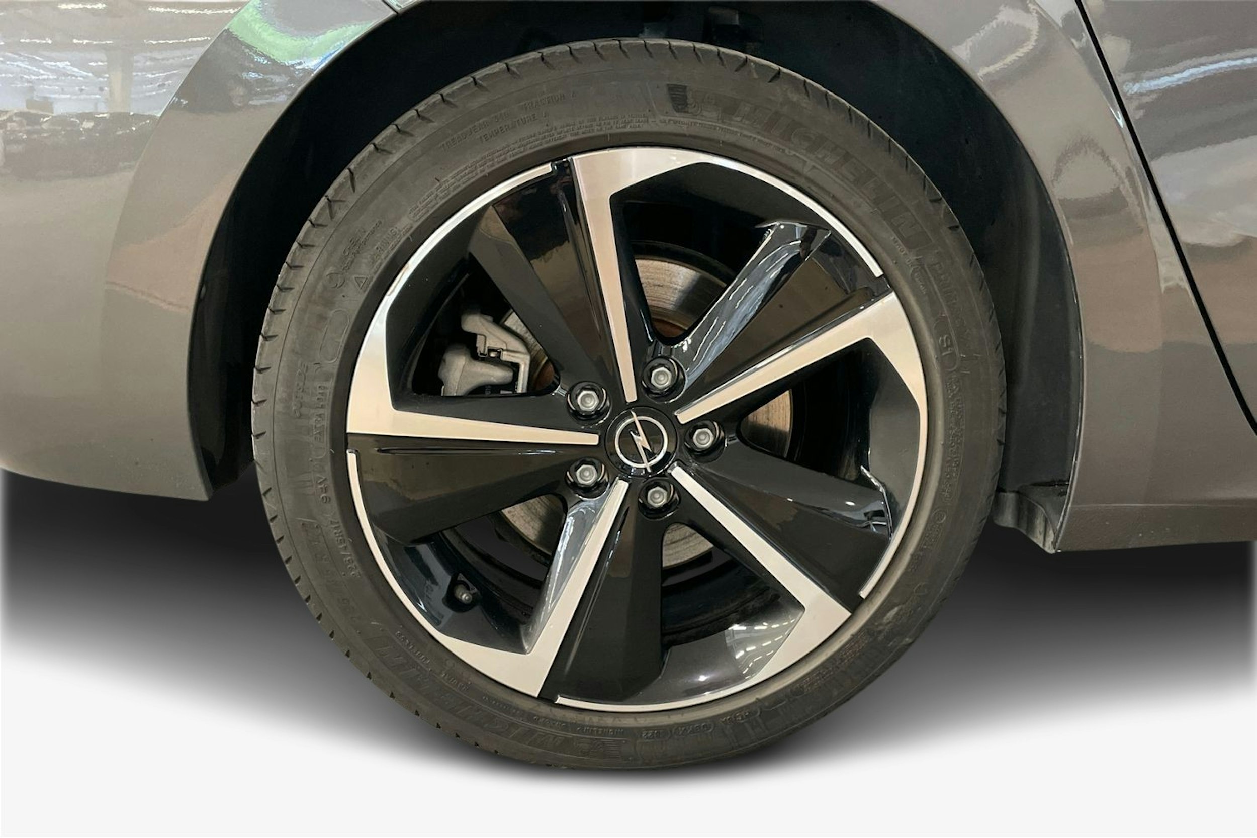 harmaa Opel Astra 2022 kuva 11.