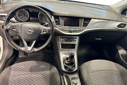 Valkoinen Opel Astra 2022 kuva 9.