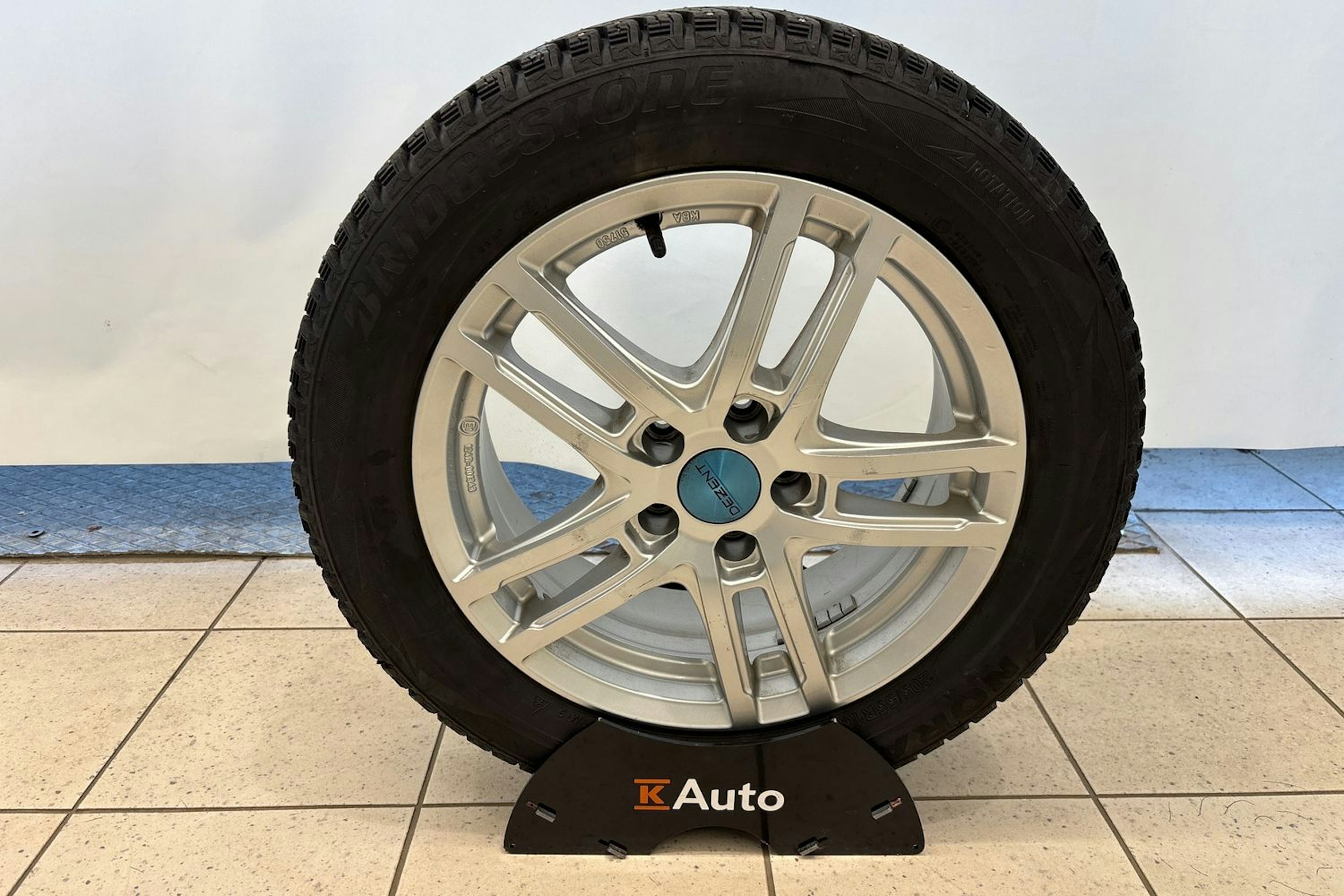 Valkoinen Opel Astra 2022 kuva 14.