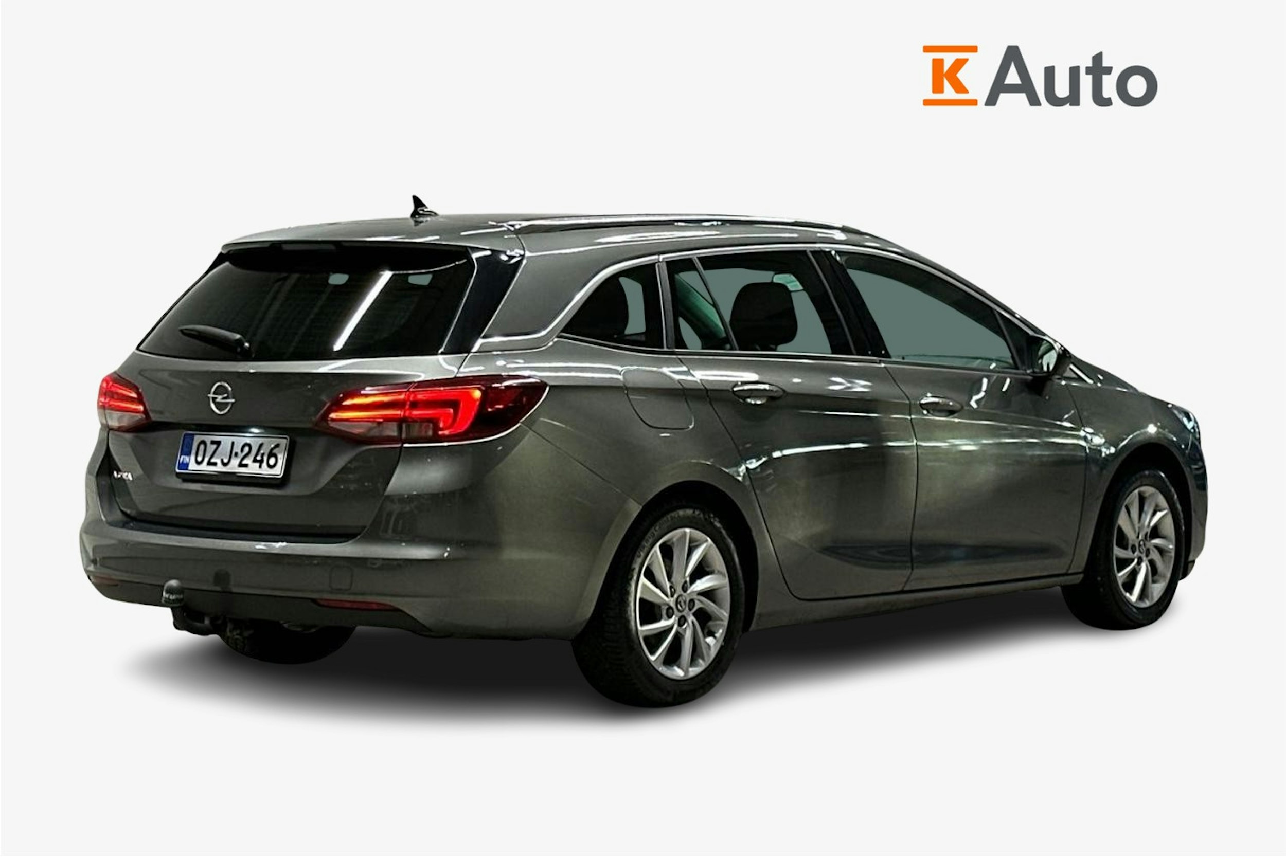 harmaa Opel Astra 2022 kuva 3.