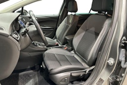 harmaa Opel Astra 2022 kuva 11.