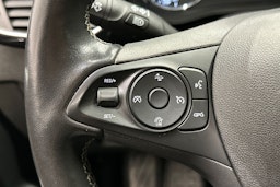 harmaa Opel Astra 2022 kuva 15.