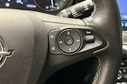 harmaa Opel Astra 2022 kuva 16.