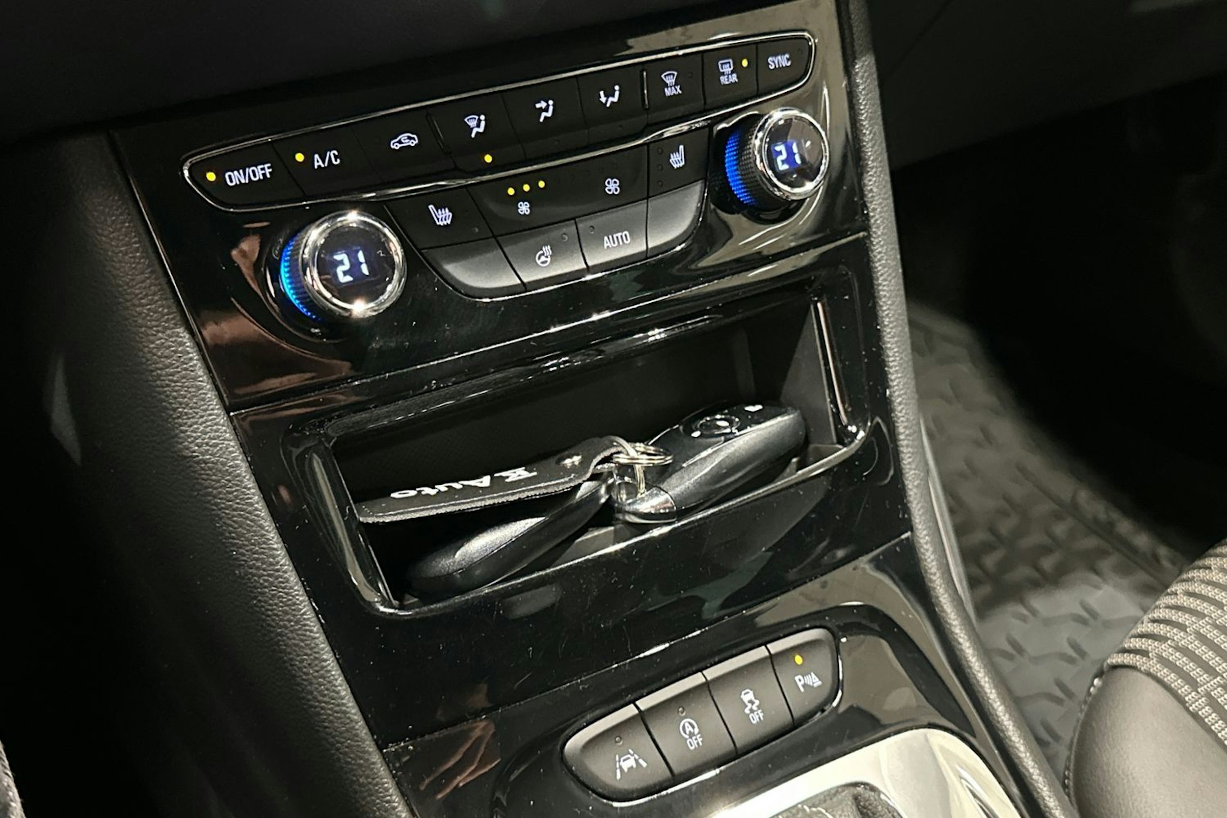 harmaa Opel Astra 2022 kuva 21.