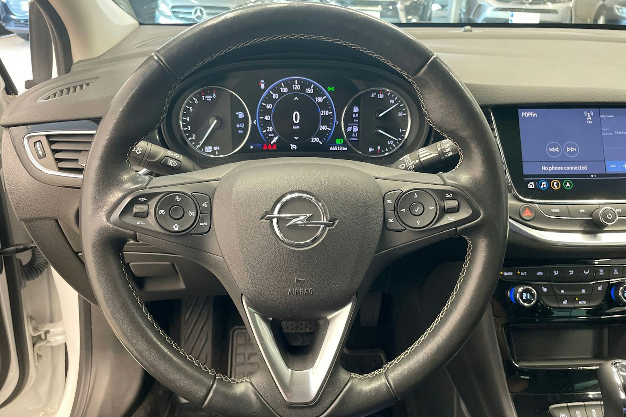 Valkoinen Opel ASTRA 2022 kuva 14.