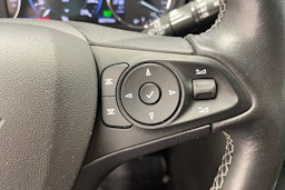 Valkoinen Opel ASTRA 2022 kuva 15.