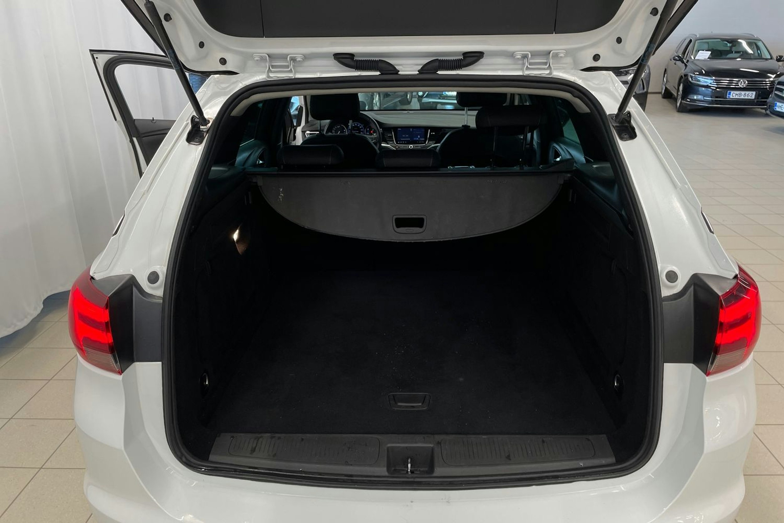 Valkoinen Opel ASTRA 2022 kuva 20.