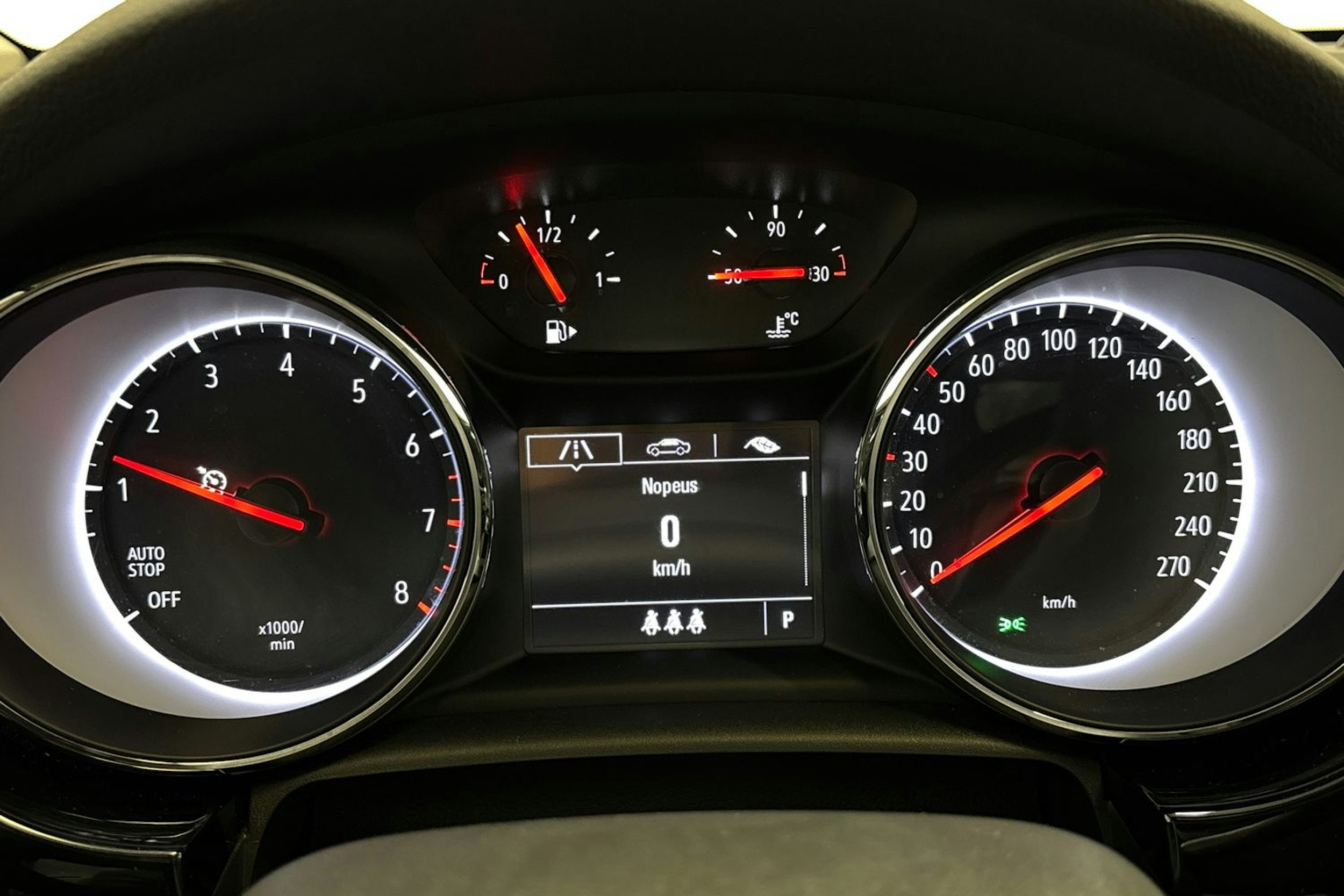 Musta Opel ASTRA 2022 kuva 18.
