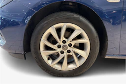 Sininen Opel ASTRA 2022 kuva 9.