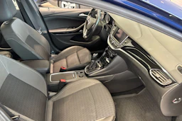 Sininen Opel ASTRA 2022 kuva 11.