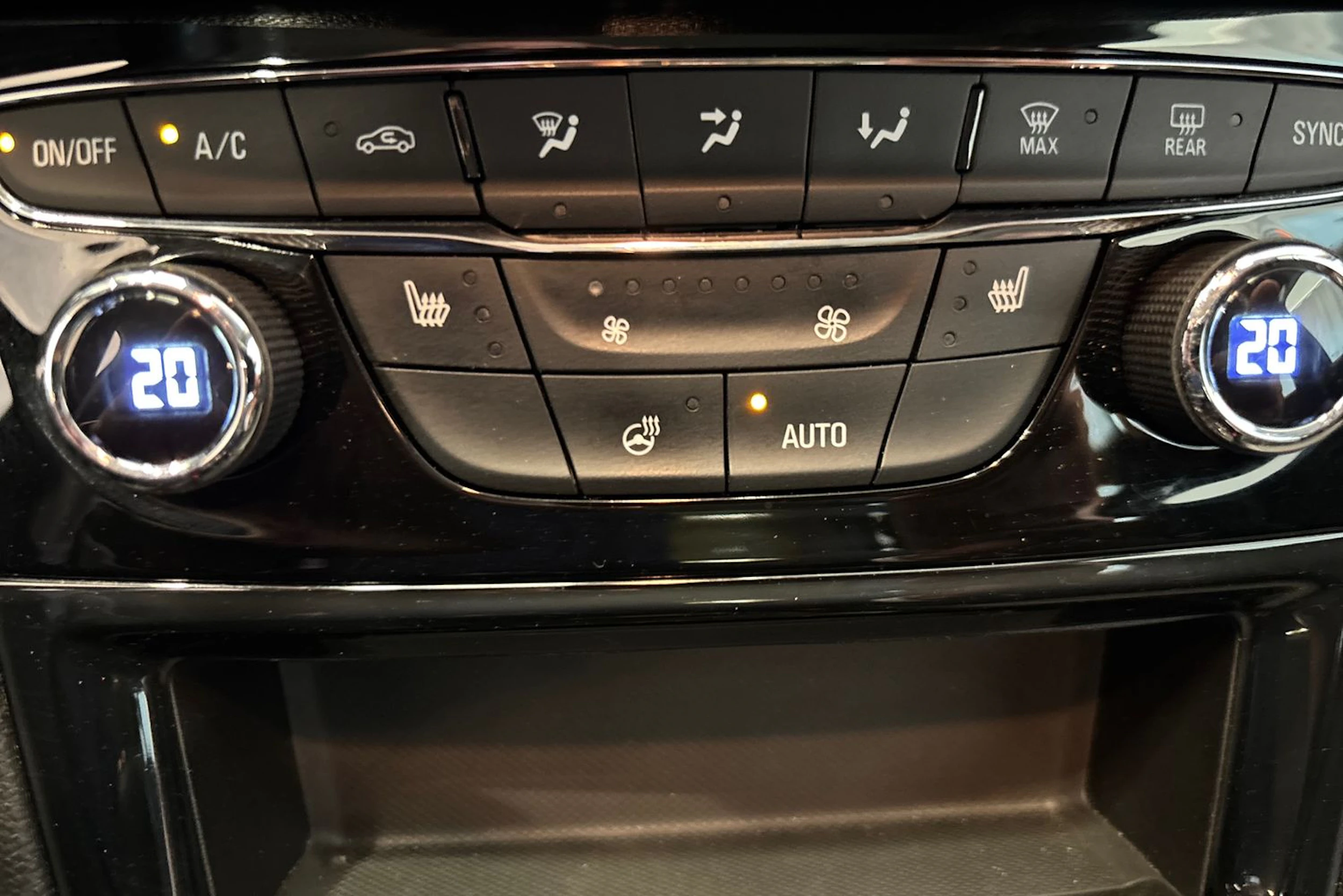 Sininen Opel ASTRA 2022 kuva 23.