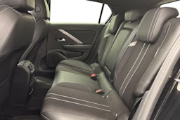 musta Opel Astra 2023 kuva 10.