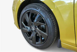 keltainen Opel Astra 2023 kuva 9.