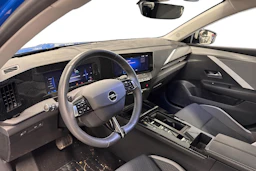 sininen Opel Astra 2024 kuva 3.