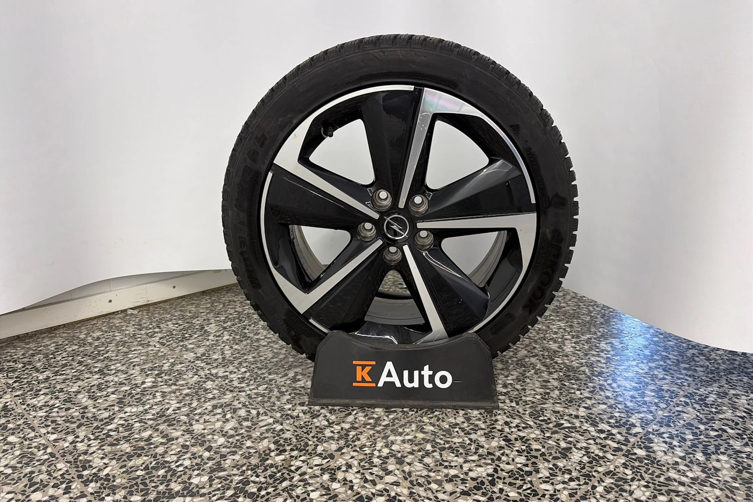 sininen Opel Astra 2024 kuva 10.