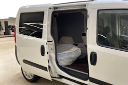 valkoinen Opel Combo 2017 kuva 11.