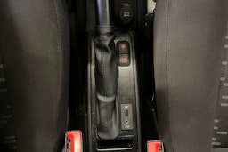 valkoinen Opel Combo 2017 kuva 25.