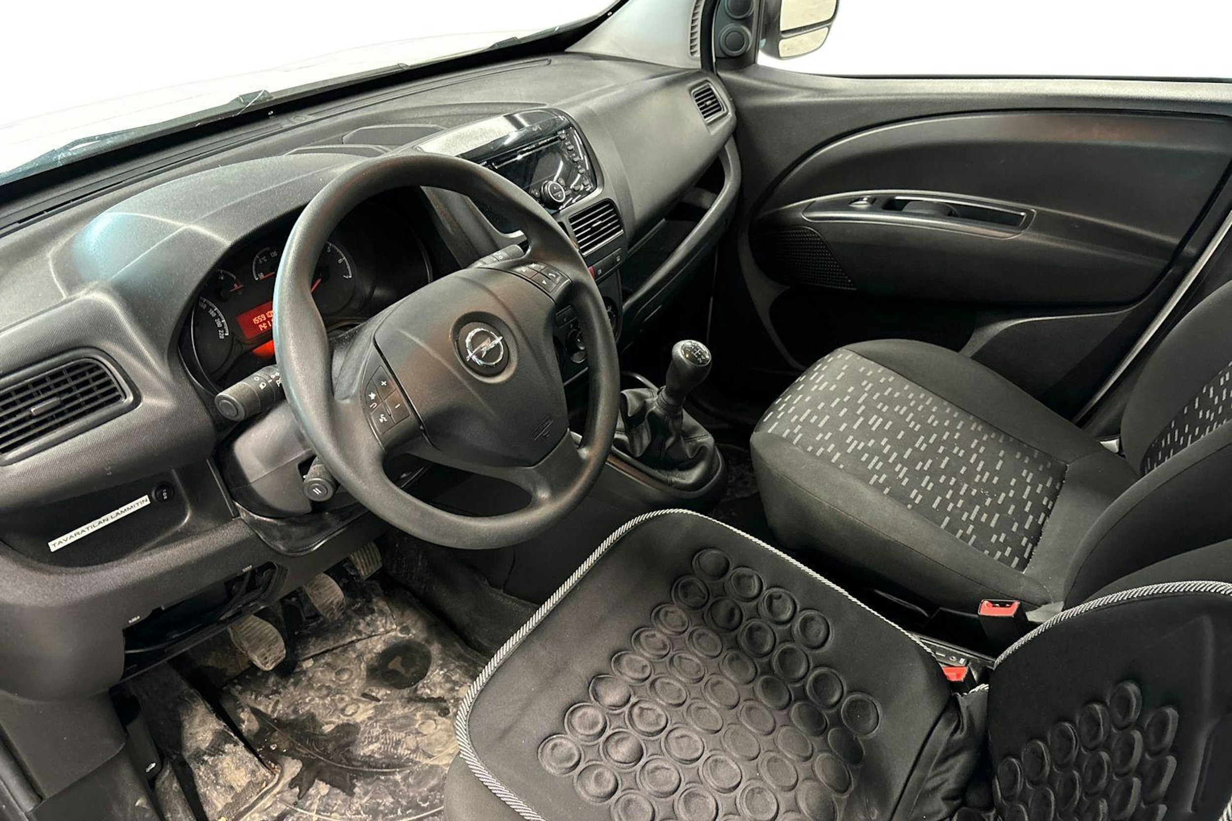 valkoinen Opel Combo 2017 kuva 3.