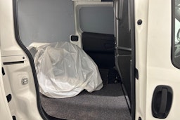 valkoinen Opel Combo 2017 kuva 10.