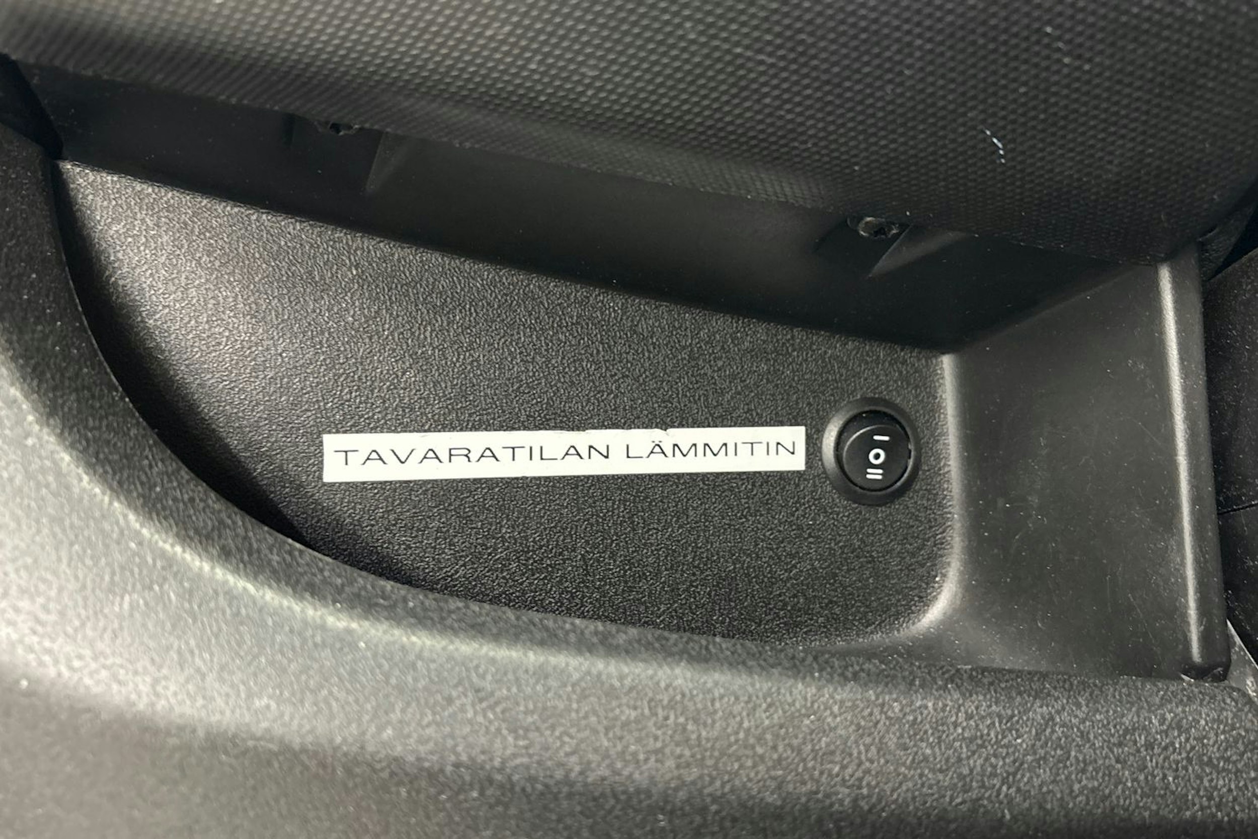 valkoinen Opel Combo 2017 kuva 20.