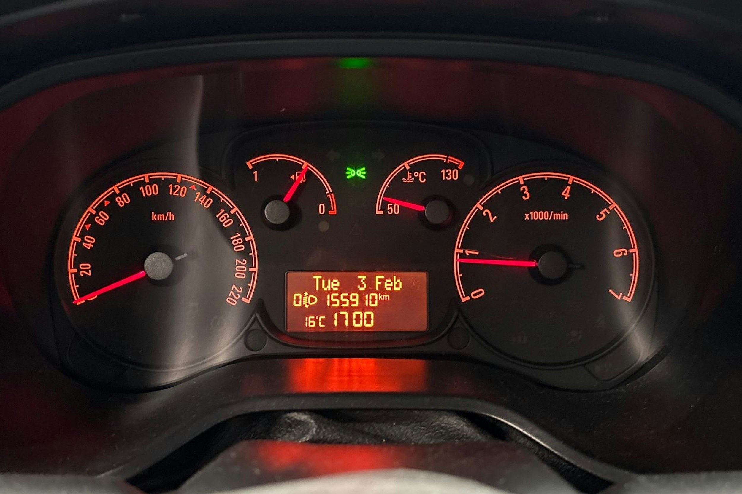 valkoinen Opel Combo 2017 kuva 24.